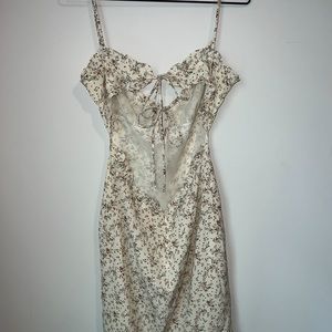 Fashion nova VINTAGE collection ✨🌙 SIZE: small CONDITION: New (worn once)